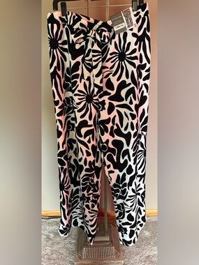 Berkeley and Jensen Black & White Floral Wide-Leg Pants Bow at Waist size XXL
